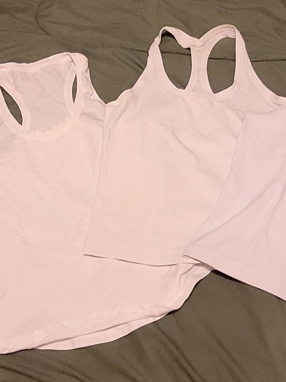 Women’s Lot Of 2 Lululemon Racerback Tank Tops Size 6